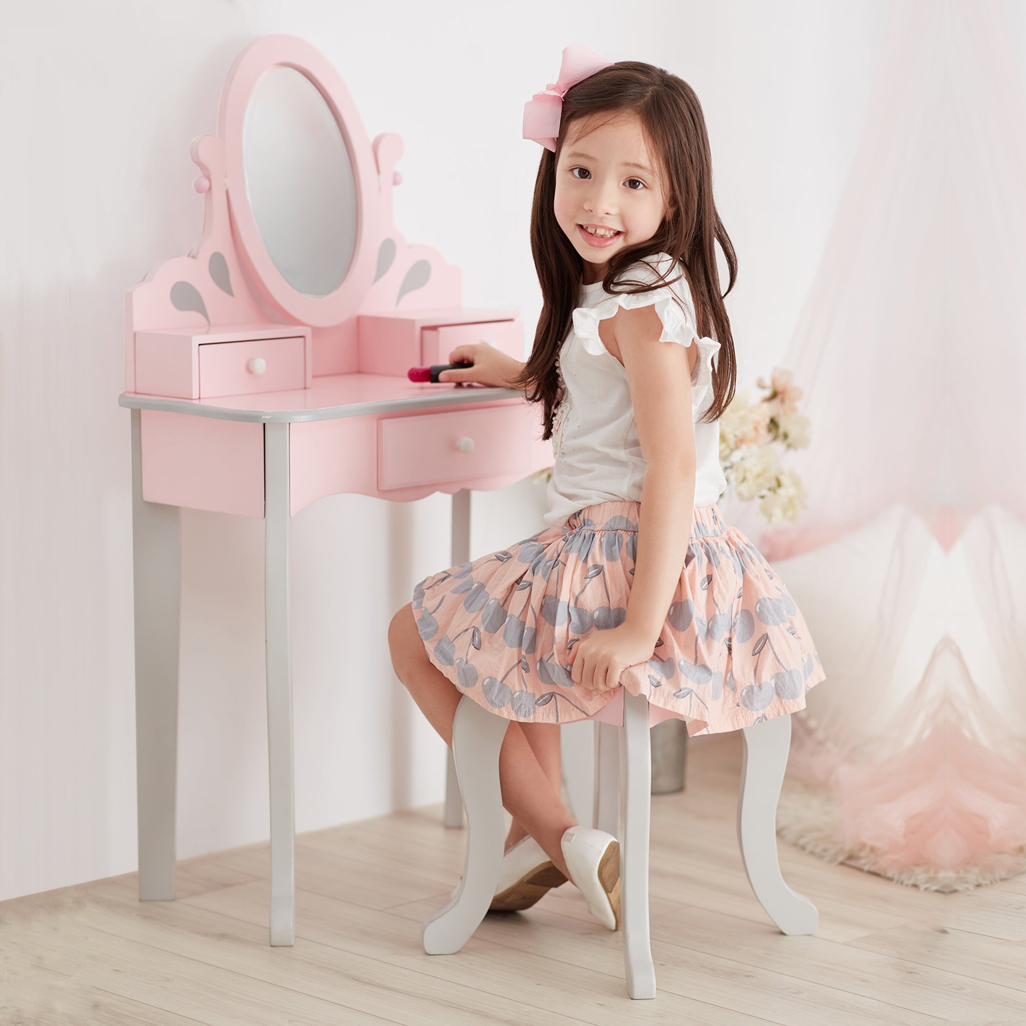 Teamson Kids Princess Rapunzel Wooden 2-pc. Play Vanity Set, Pink/Grey EU - Teamson Teamson Kids Princess Rapunzel Wooden 2-pc. Play Vanity Set, Pink/Grey EU - Teamson